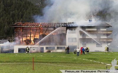 Vollbrand eines landw. Gebäudes in Schnann