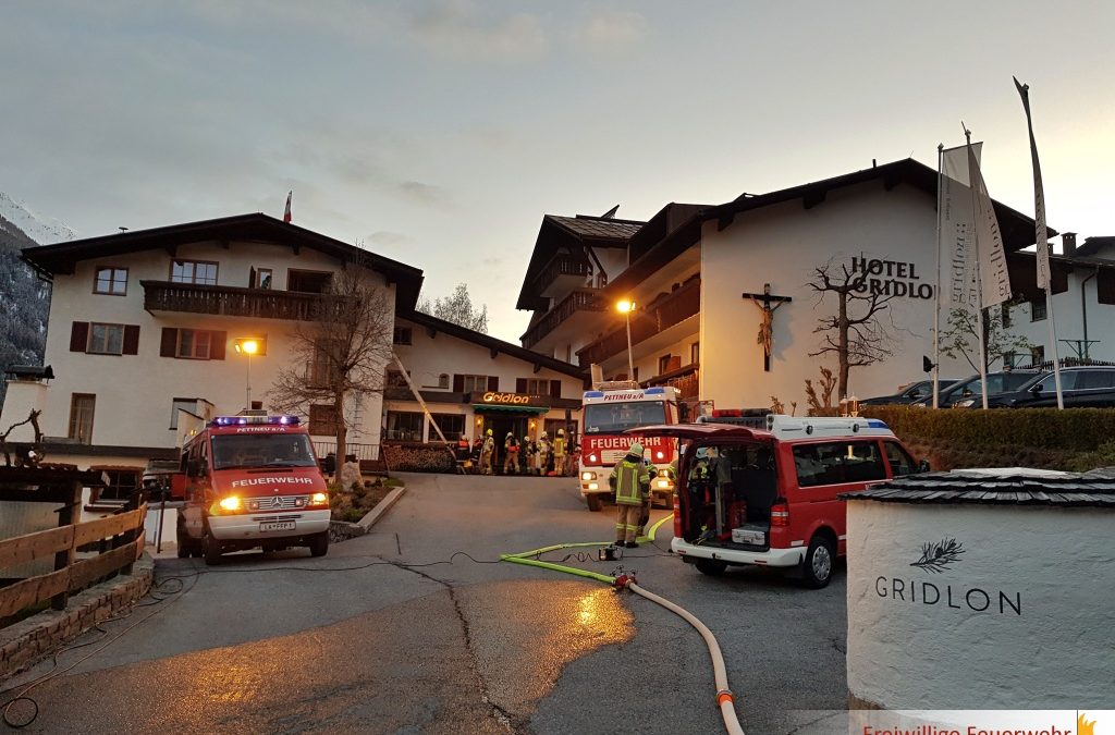 Gemeinschaftsübung der Feuerwehren Pettneu u. Schnann